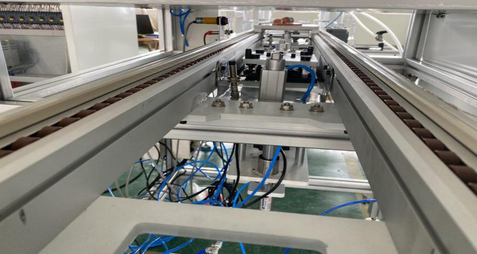 pg电子模拟器特瓷陶瓷橡胶复合衬板硫化喷胶线